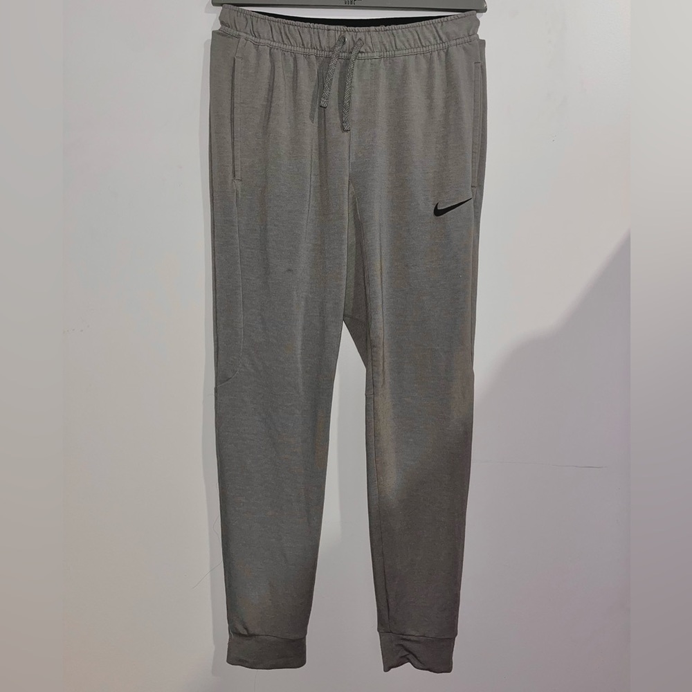 NIKE GREY SWEATPANTS